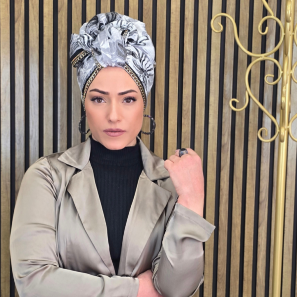 צעיף פליסה- שרשרת זהב