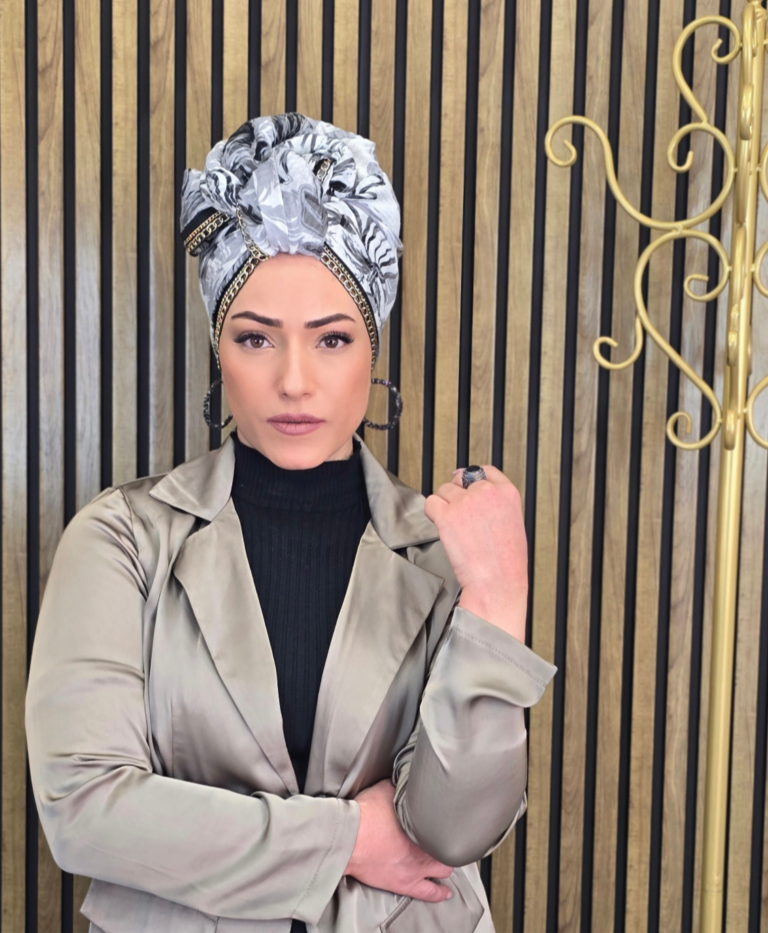 צעיף פליסה- שרשרת זהב