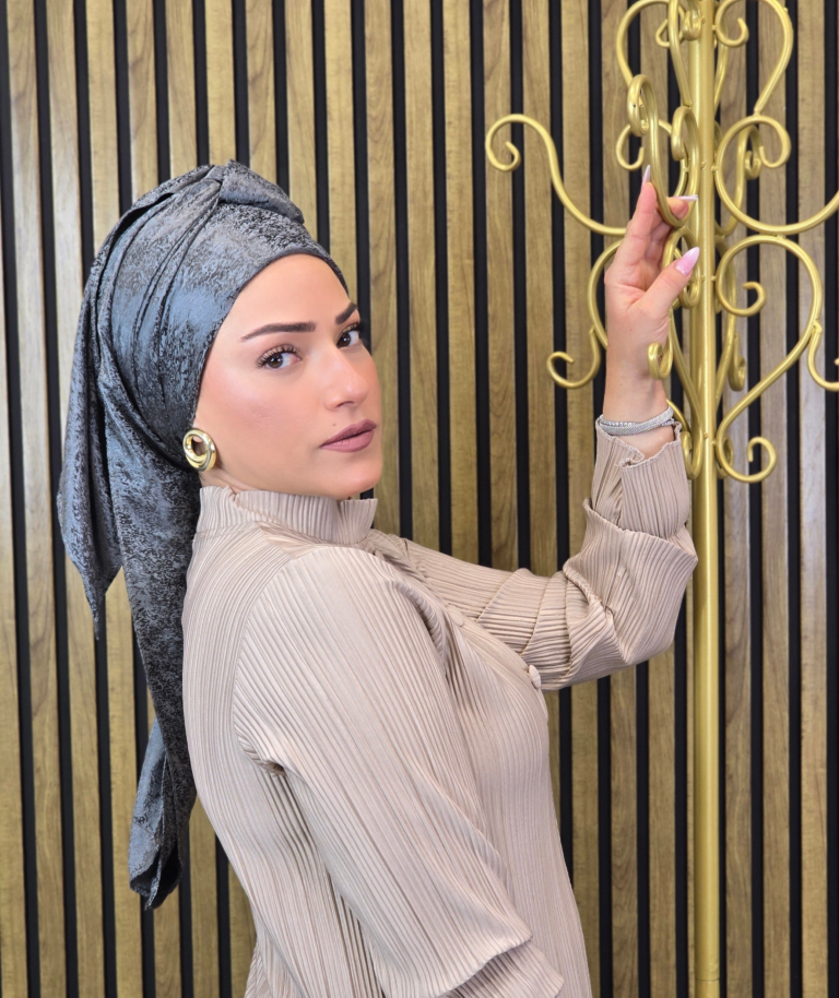 מרובעת-עטרת חן