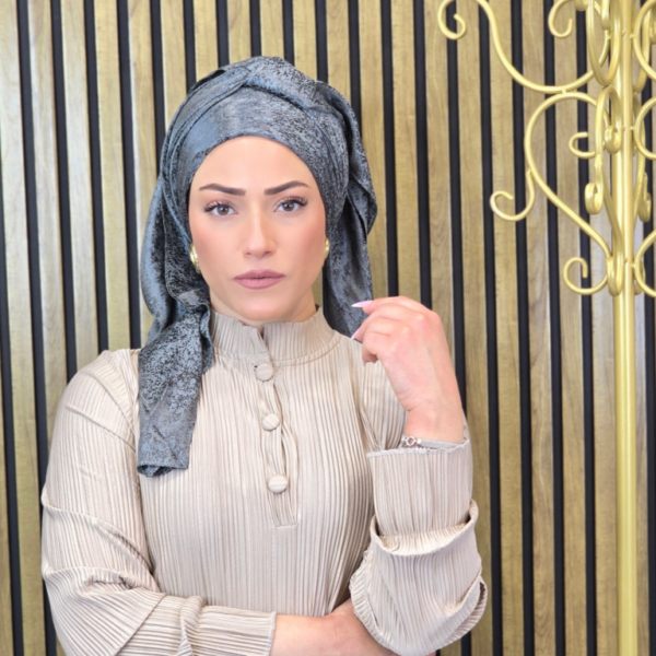 מרובעת-עטרת חן