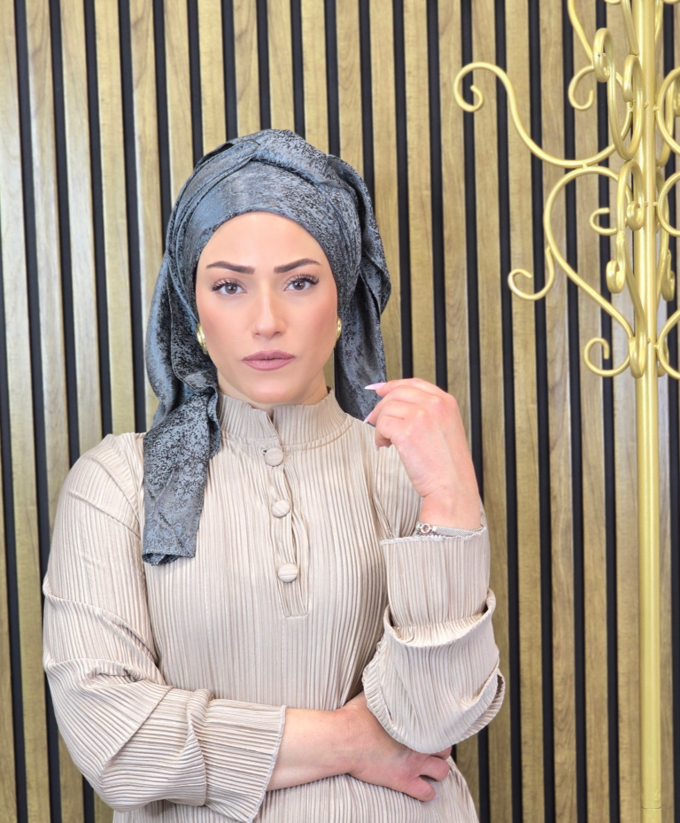 מרובעת-עטרת חן