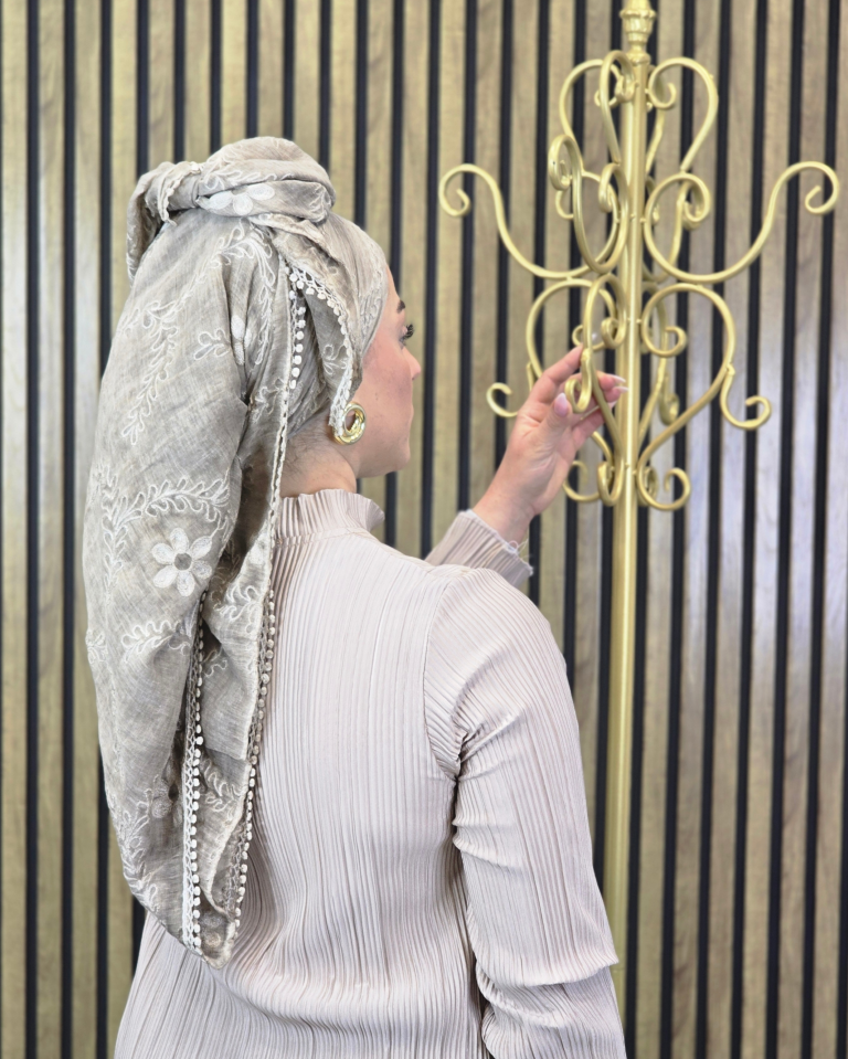 מרובעת-רקמת מלכות