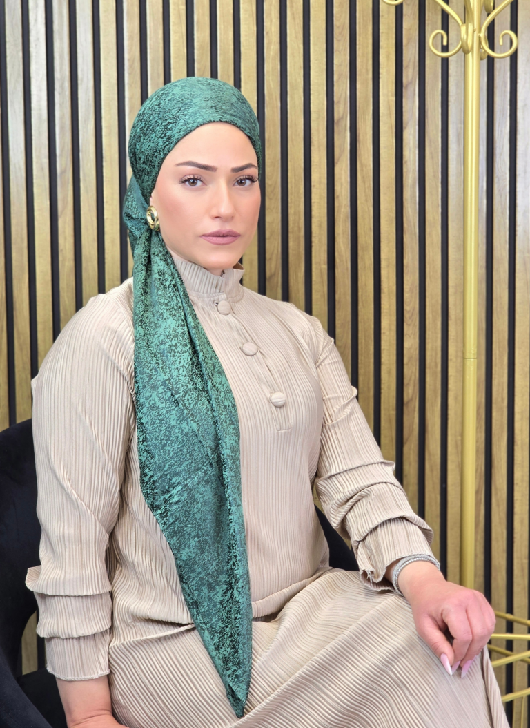 מרובעת-עטרת חן