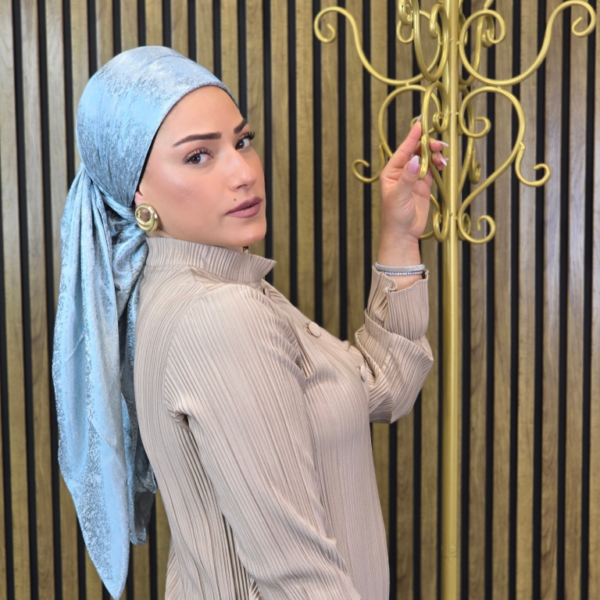 מרובעת-עטרת חן